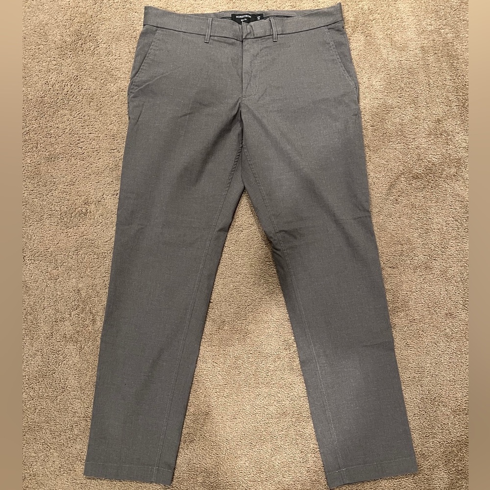 Nordstrom, slim fit. Size 34-30